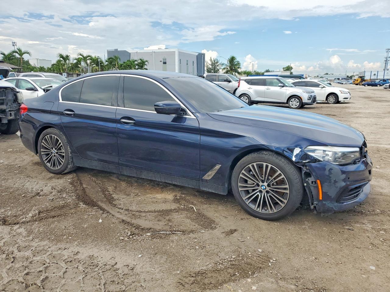 2018 BMW 530 I - zdjęcie 4