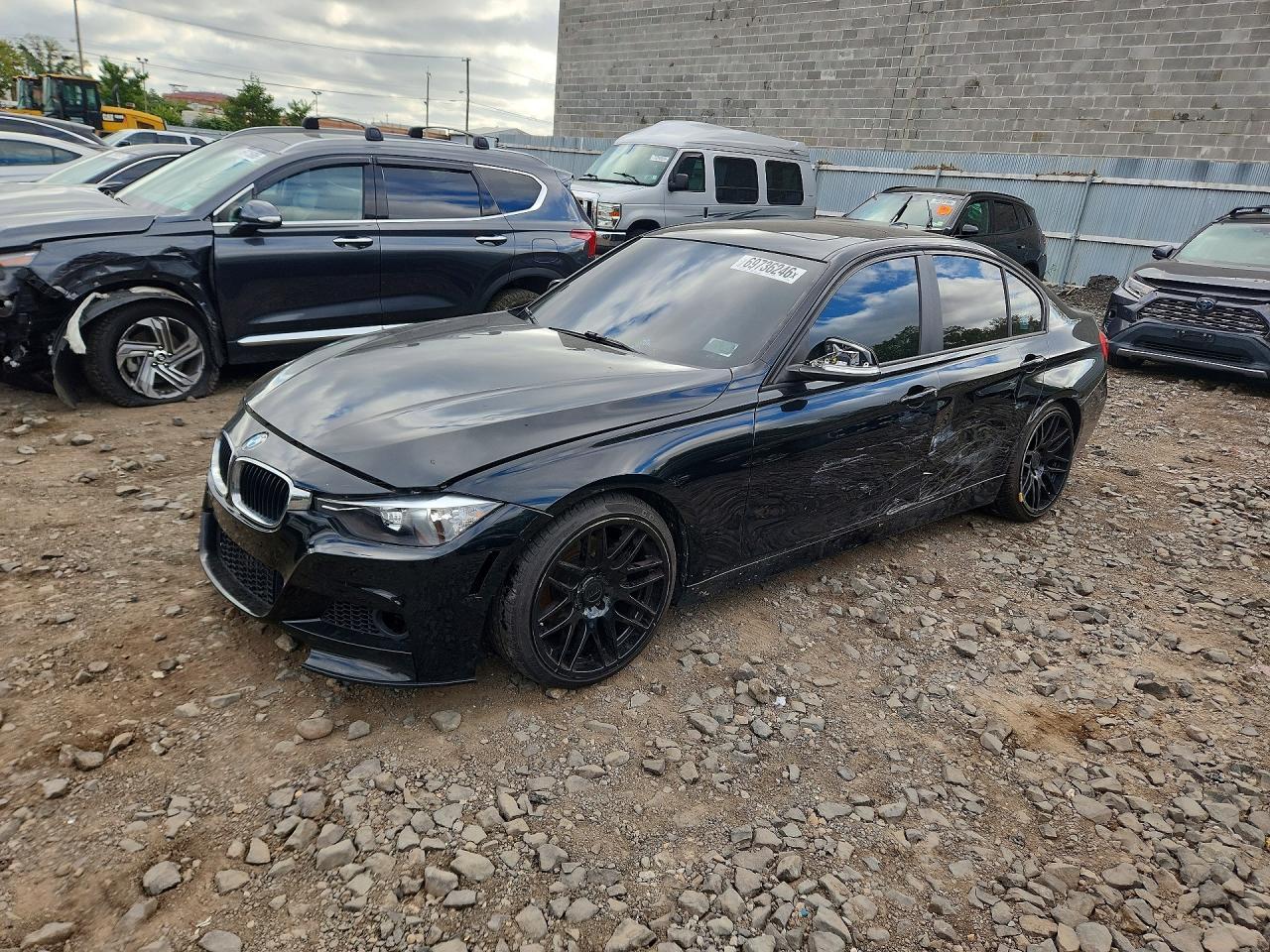 2014 BMW Seria 3 328i - zdjęcie główne