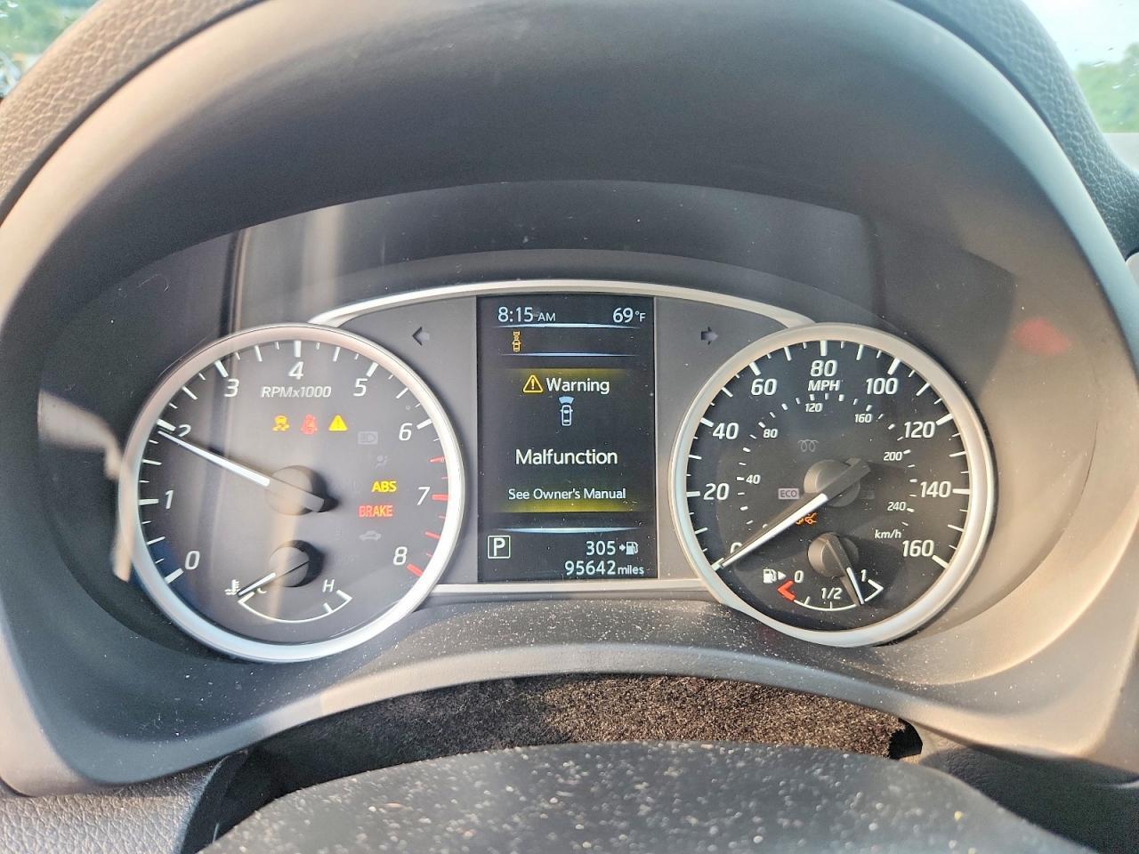 2018 Nissan Sentra S - zdjęcie 9