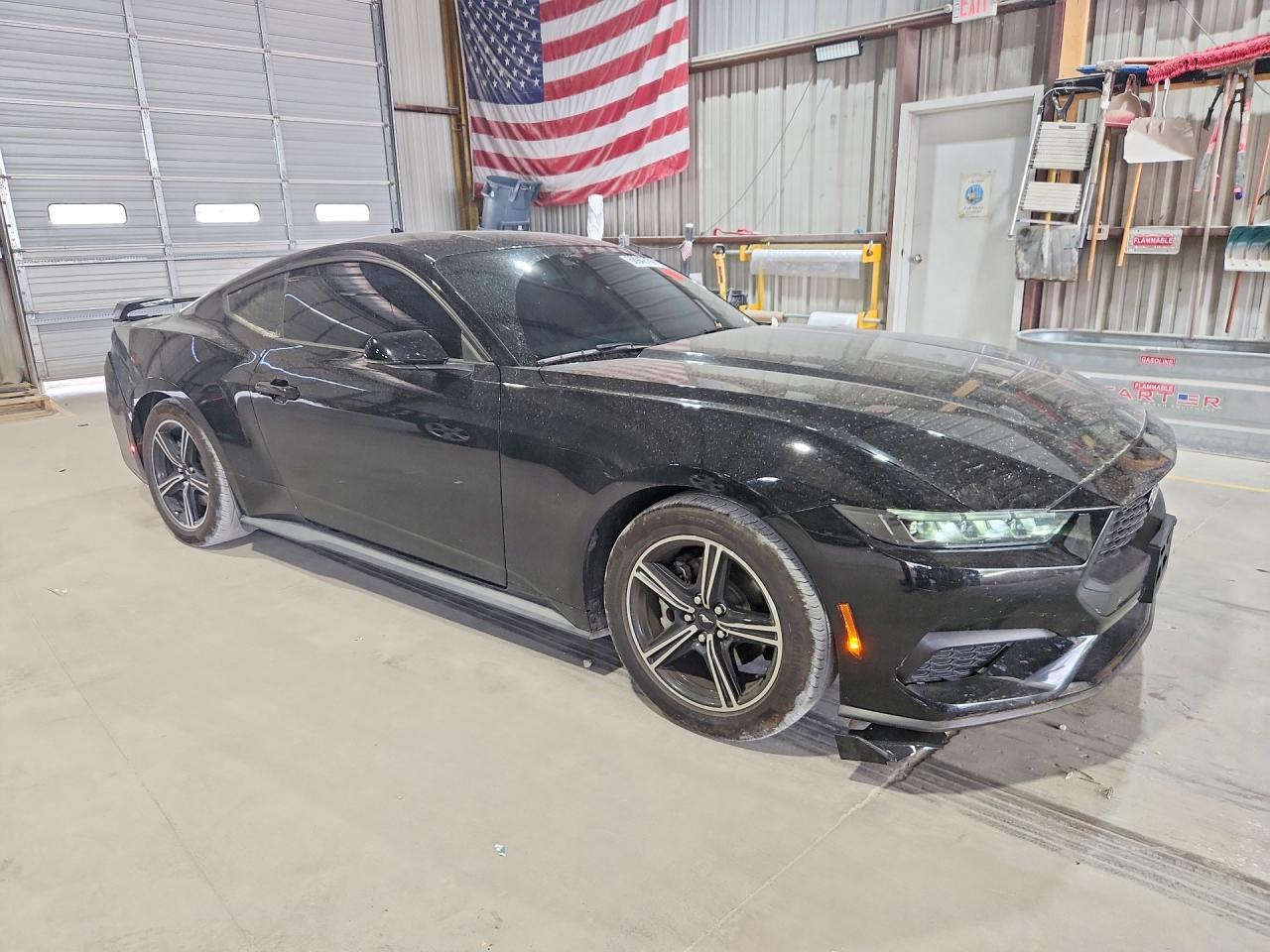 2025 Ford Mustang - zdjęcie 4