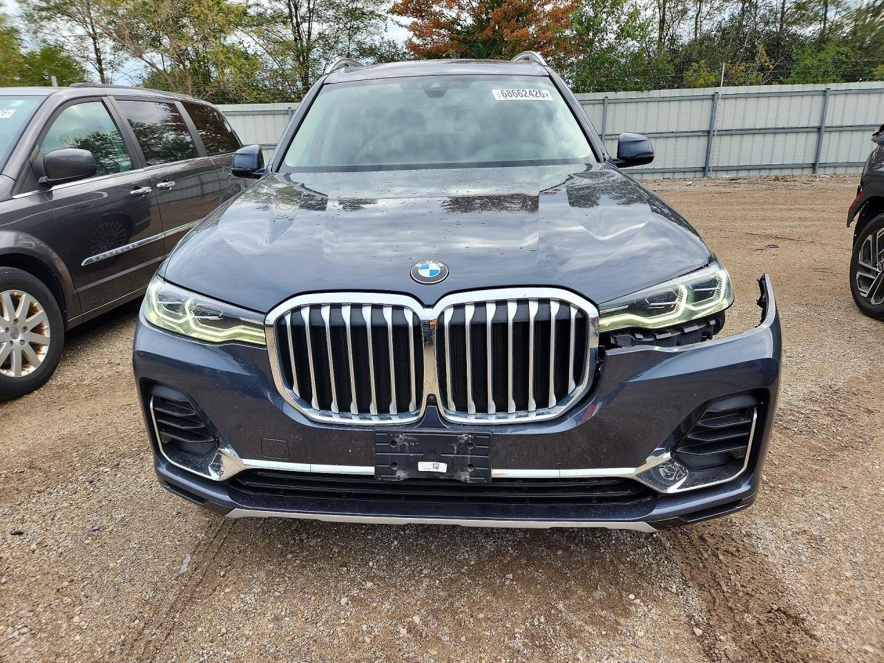 2022 BMW X7 xDrive40I - zdjęcie 5