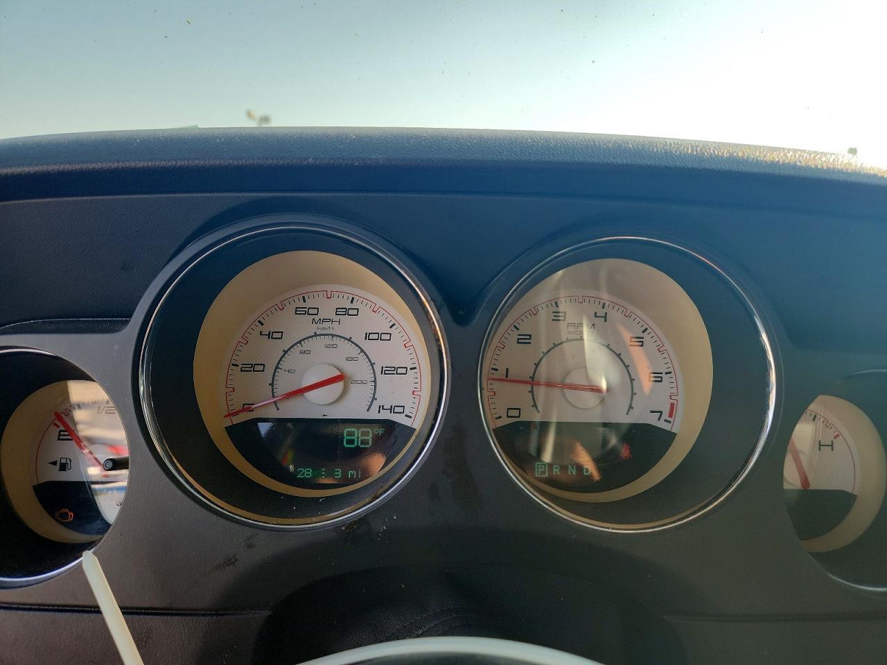 2014 Dodge Challenger Sxt - zdjęcie 9