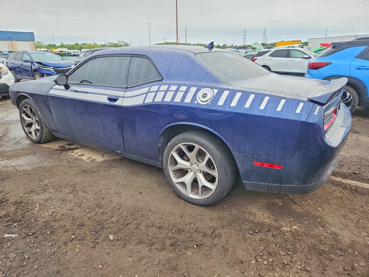 2016 Dodge Challenger Sxt - zdjęcie 2