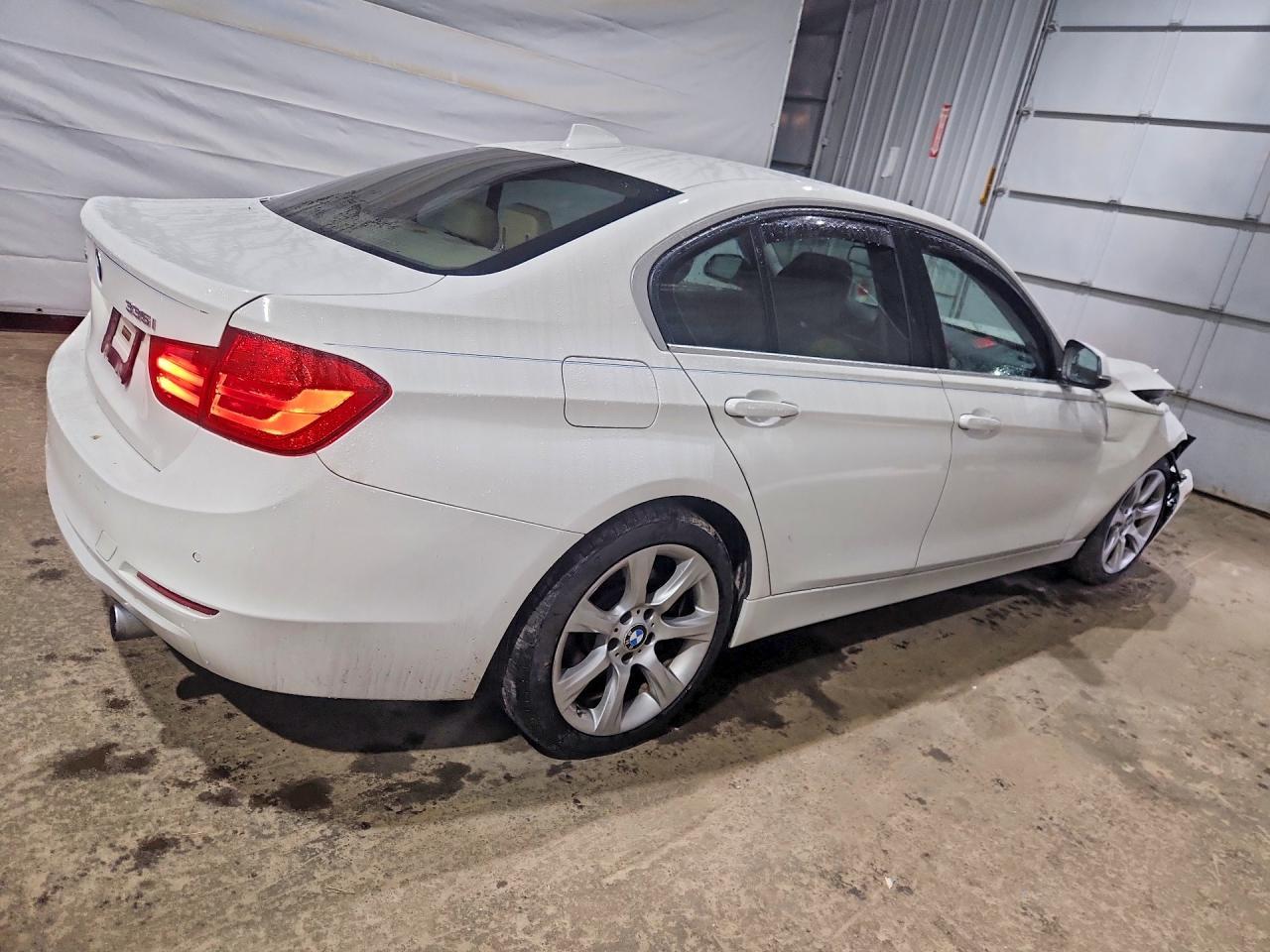 2015 BMW Seria 3 335i - zdjęcie 3