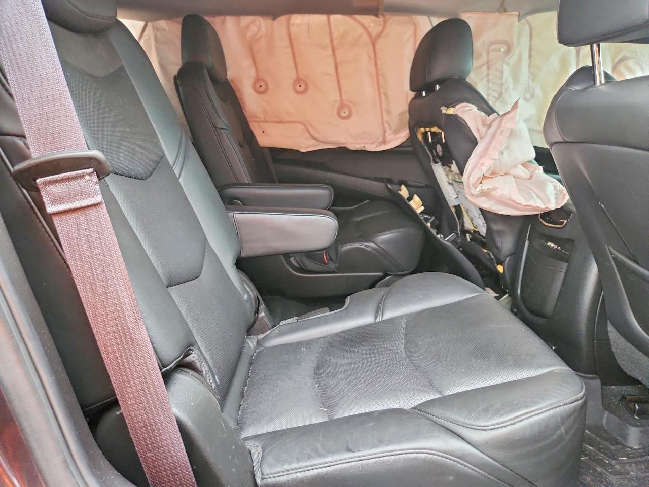 2015 Cadillac Escalade Luxury - zdjęcie 10