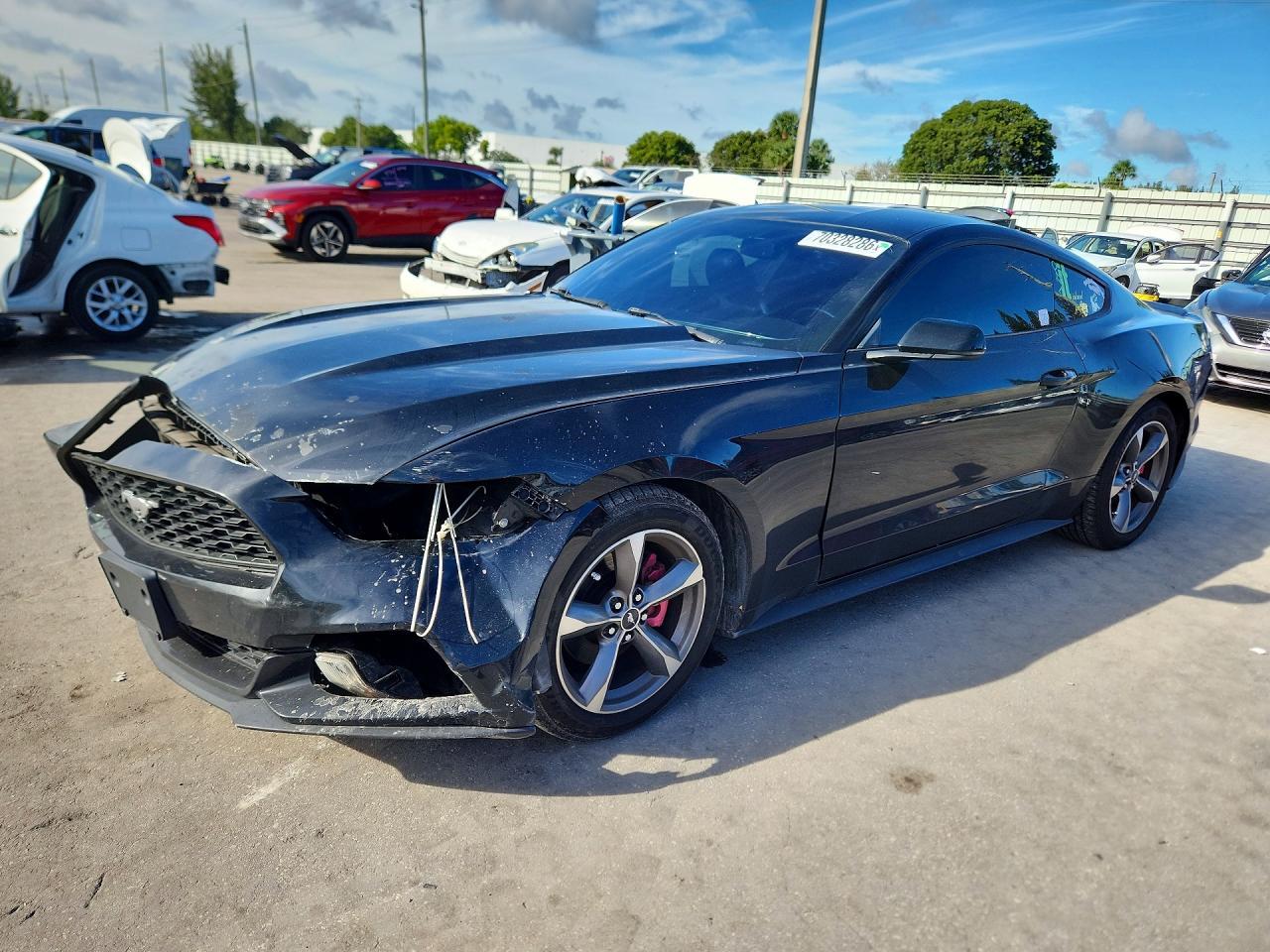 2017 Ford Mustang - zdjęcie główne