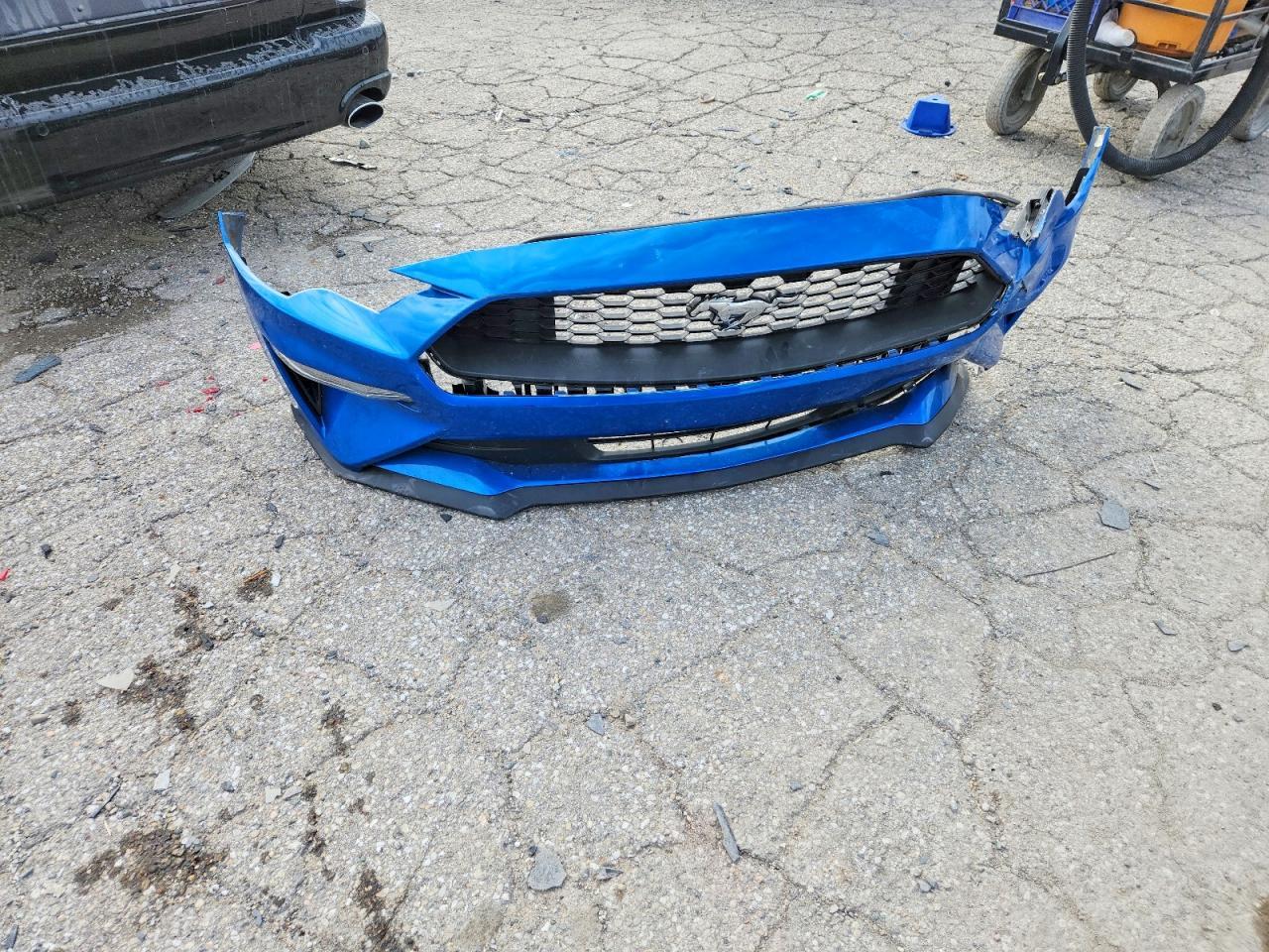2021 Ford Mustang - zdjęcie 12