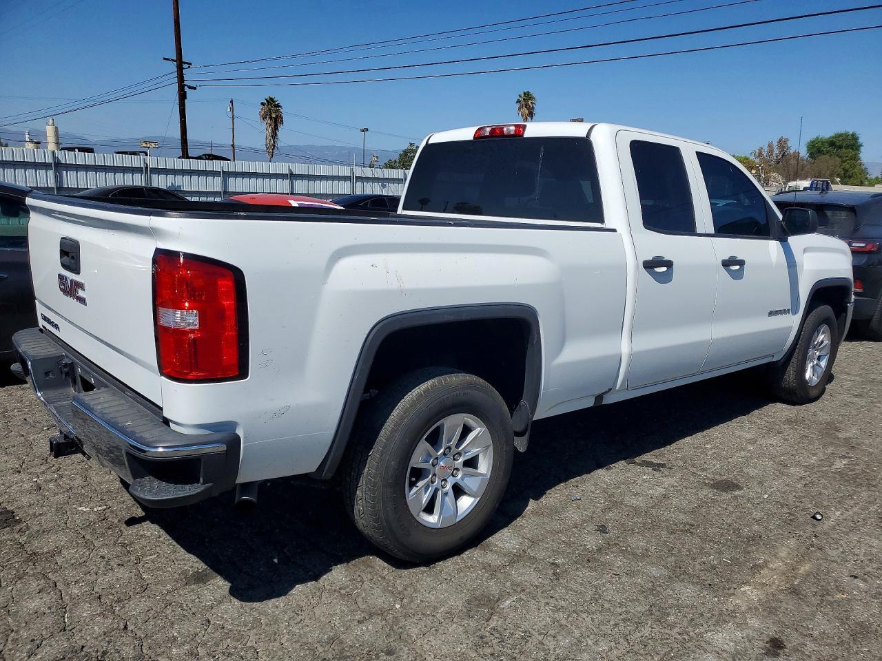 2018 GMC Sierra C1500 - zdjęcie 3