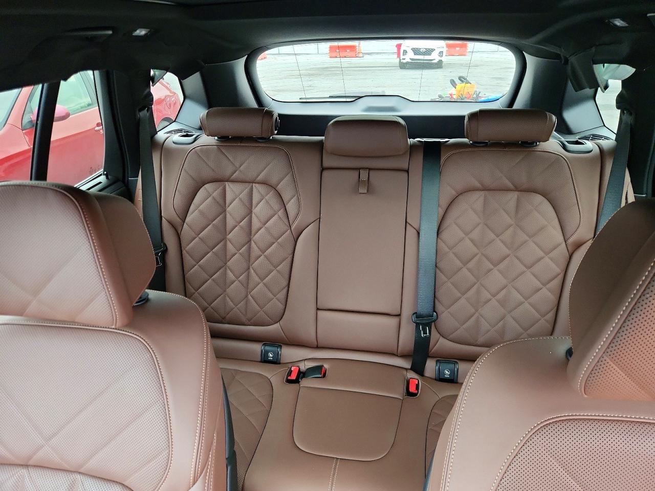 2023 BMW X5 xDrive45E - zdjęcie 10