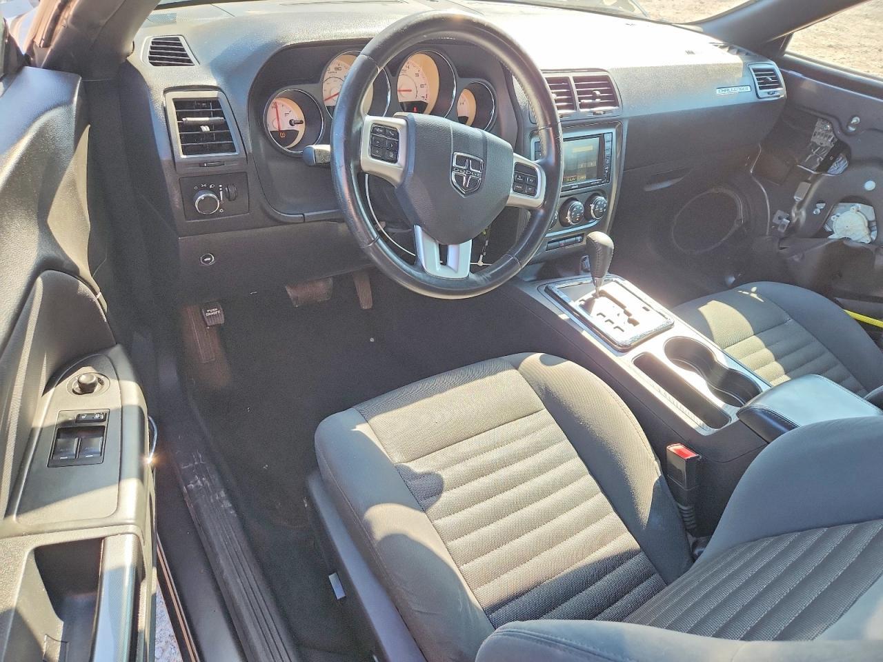 2014 Dodge Challenger Sxt - zdjęcie 8