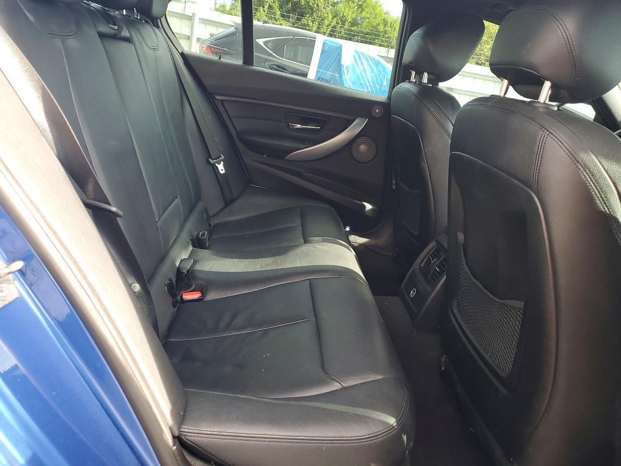 2014 BMW 328 I - zdjęcie 10