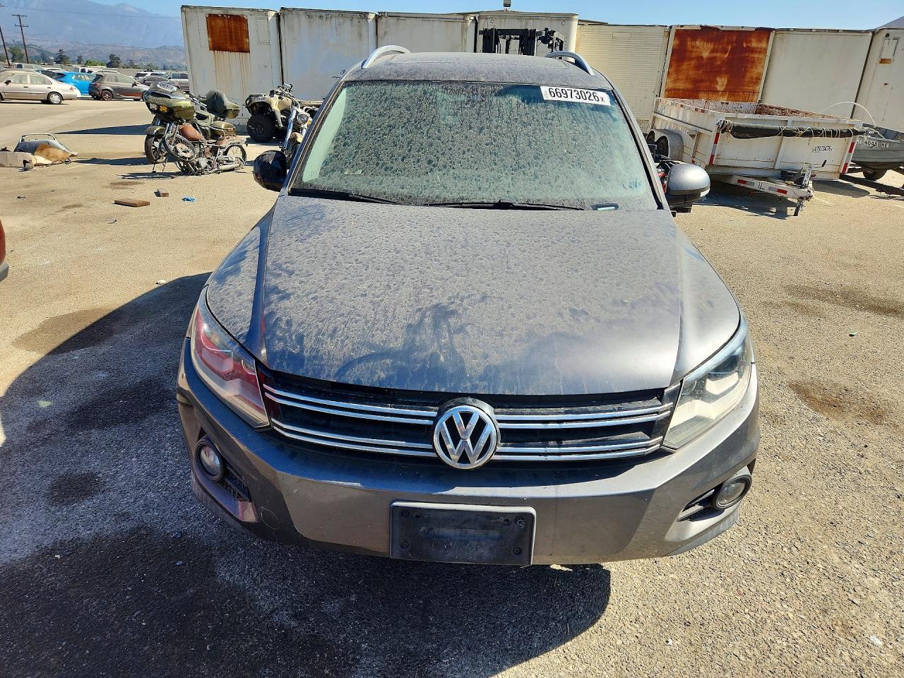 2016 Volkswagen Tiguan S - zdjęcie 5