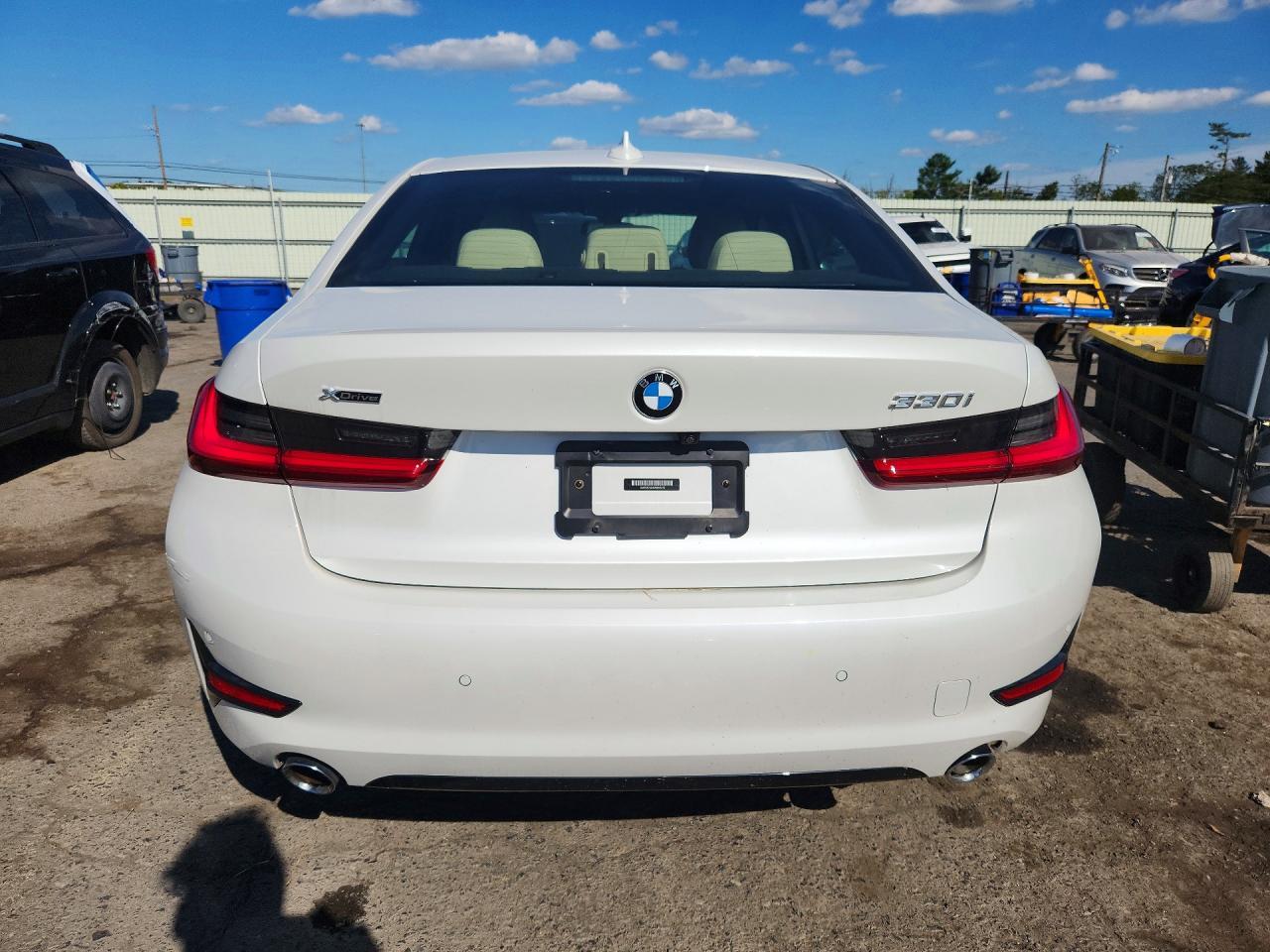 2021 BMW Seria 3 330i - zdjęcie 6