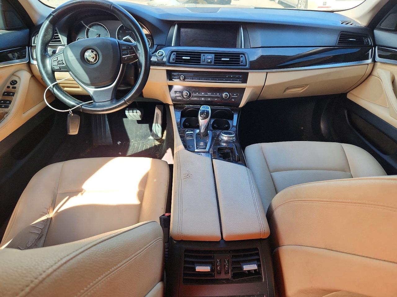 2016 BMW 528 I - zdjęcie 8