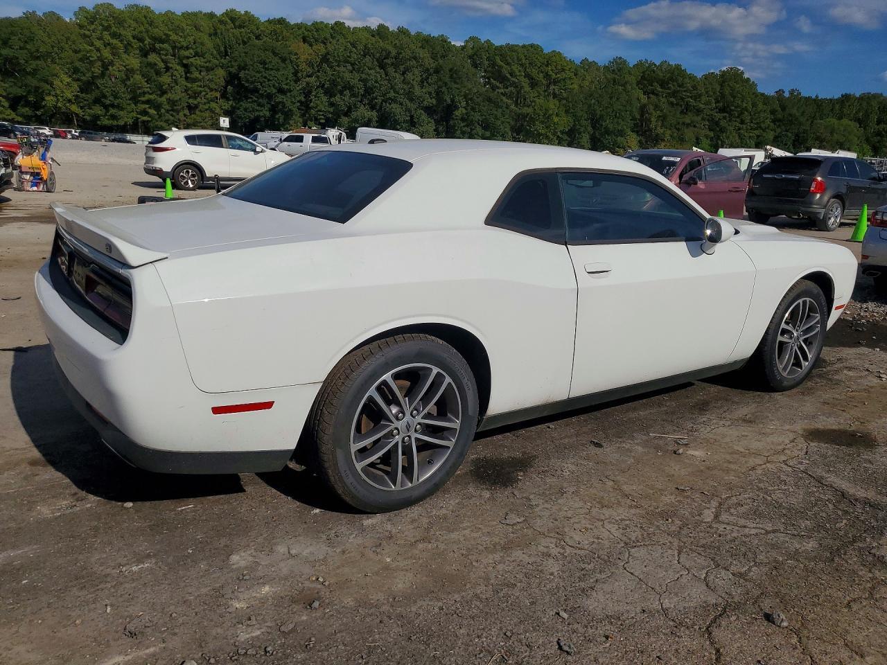 2019 Dodge Challenger Sxt - zdjęcie 3