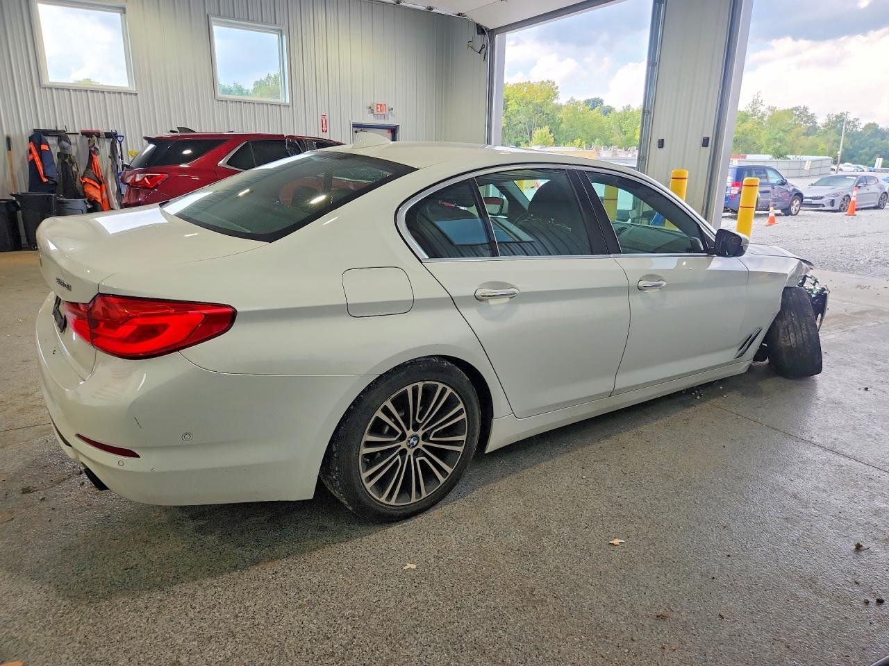 2018 BMW 530I - zdjęcie 3