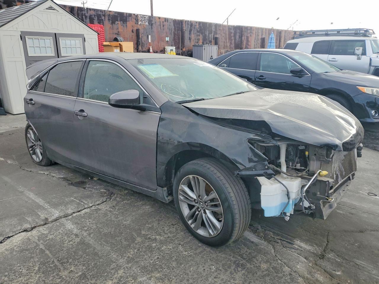 2017 Toyota Camry Se - zdjęcie 4