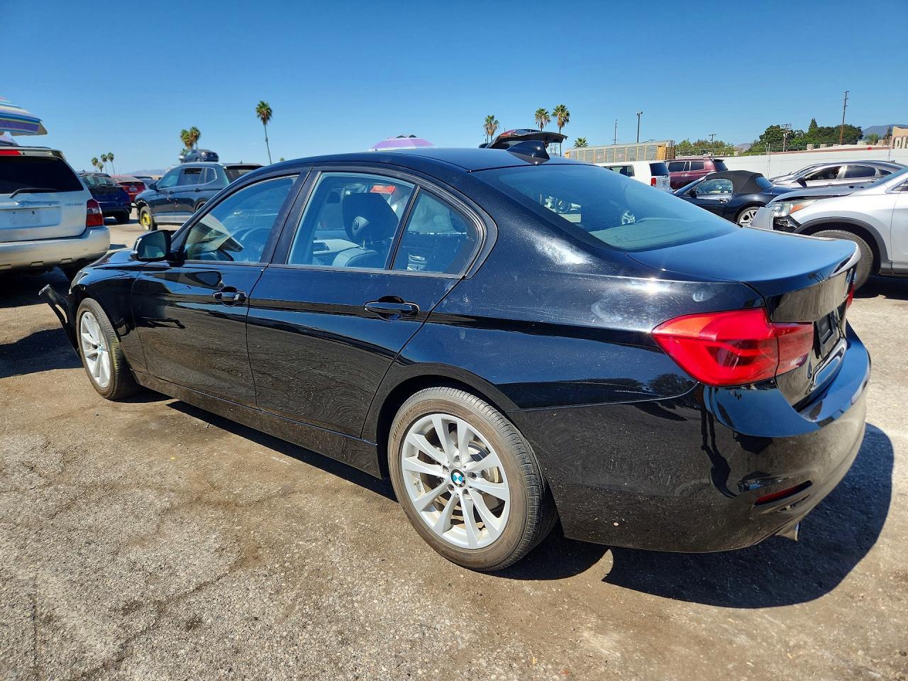 2016 BMW 320 I - zdjęcie 2