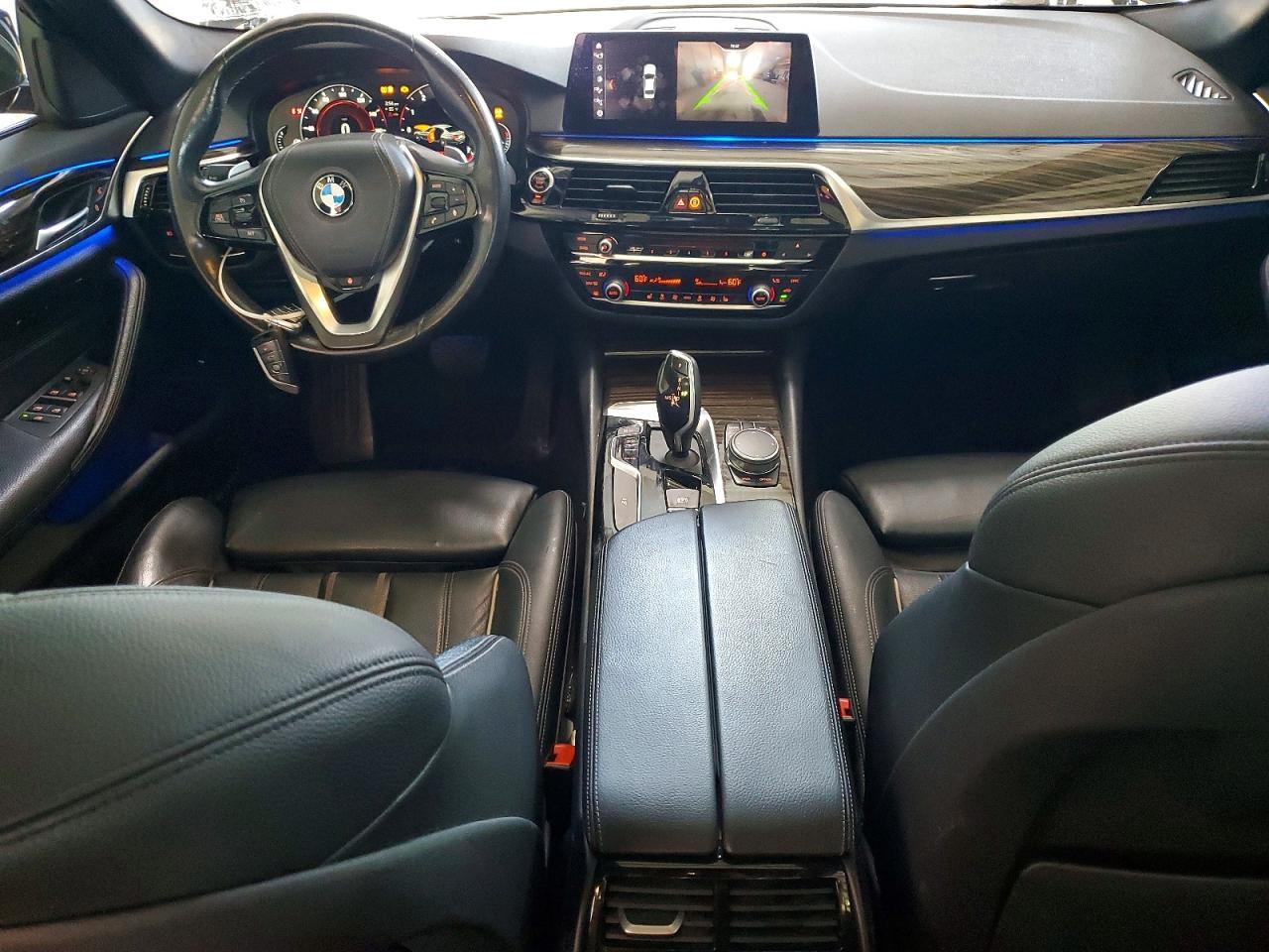 2018 BMW 530 Xi - zdjęcie 8