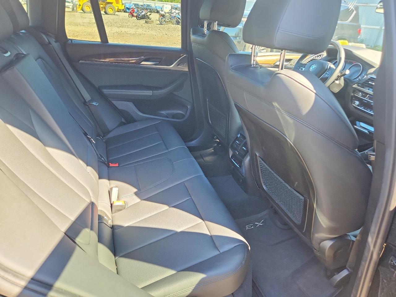 2018 BMW X3 xDrive30I - zdjęcie 11