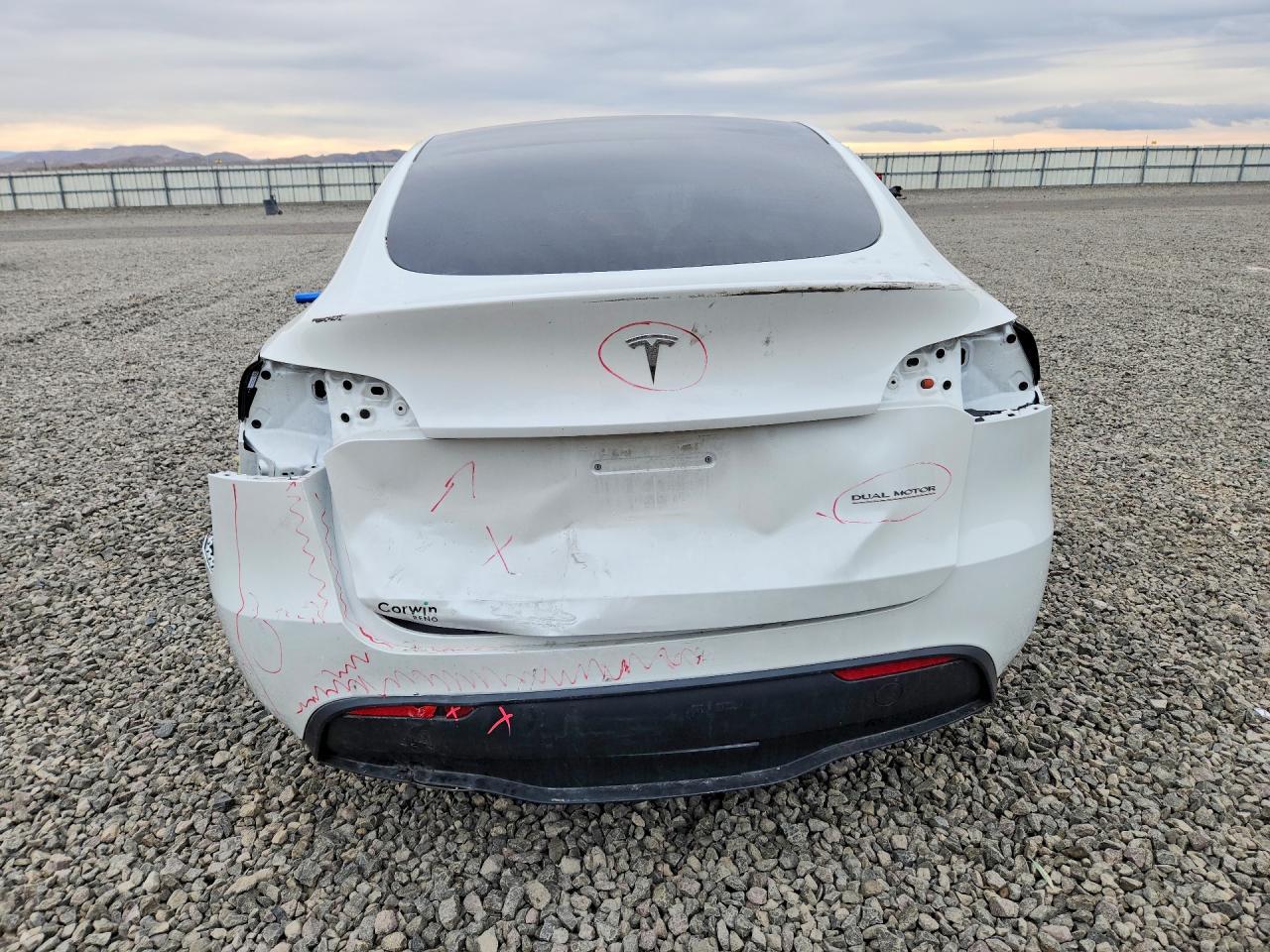2023 Tesla Model Y - zdjęcie 6