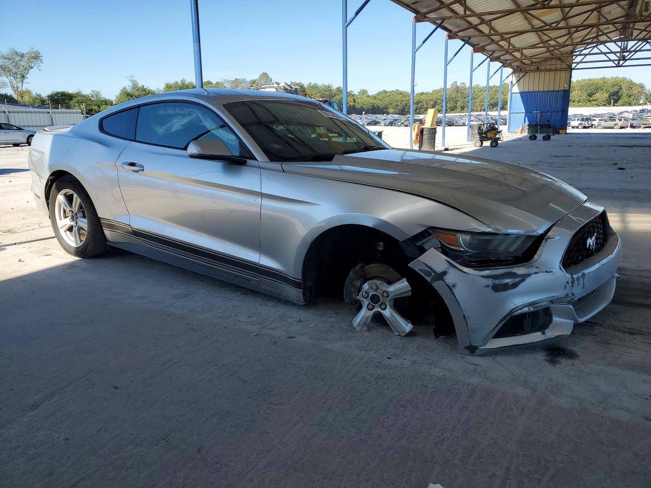 2015 Ford Mustang - zdjęcie 4