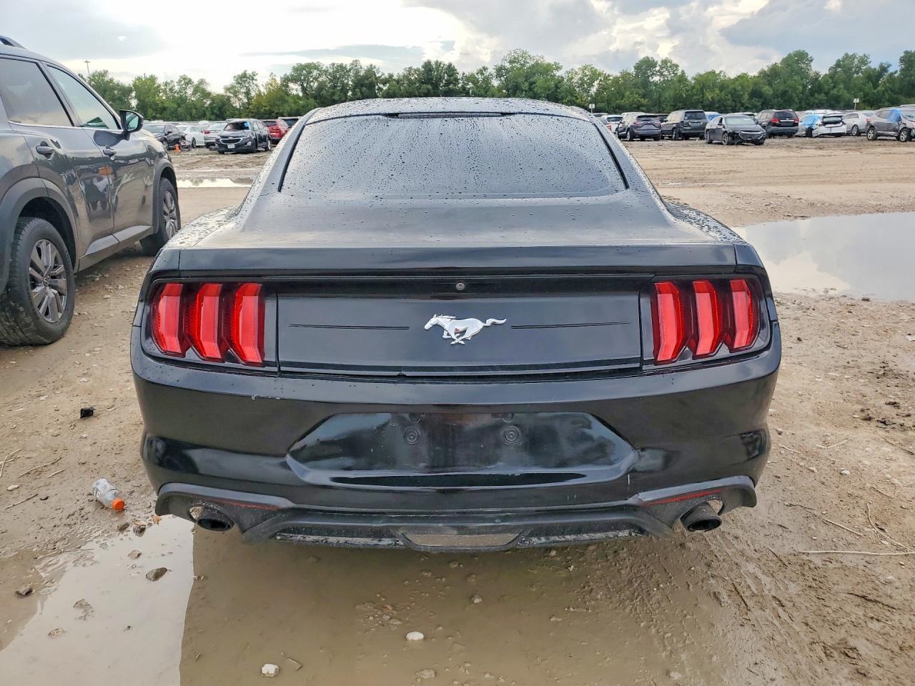 2018 Ford Mustang - zdjęcie 6