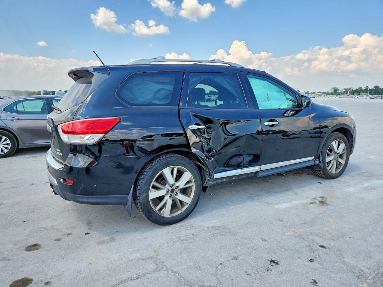 2014 Nissan Pathfinder S - zdjęcie 3