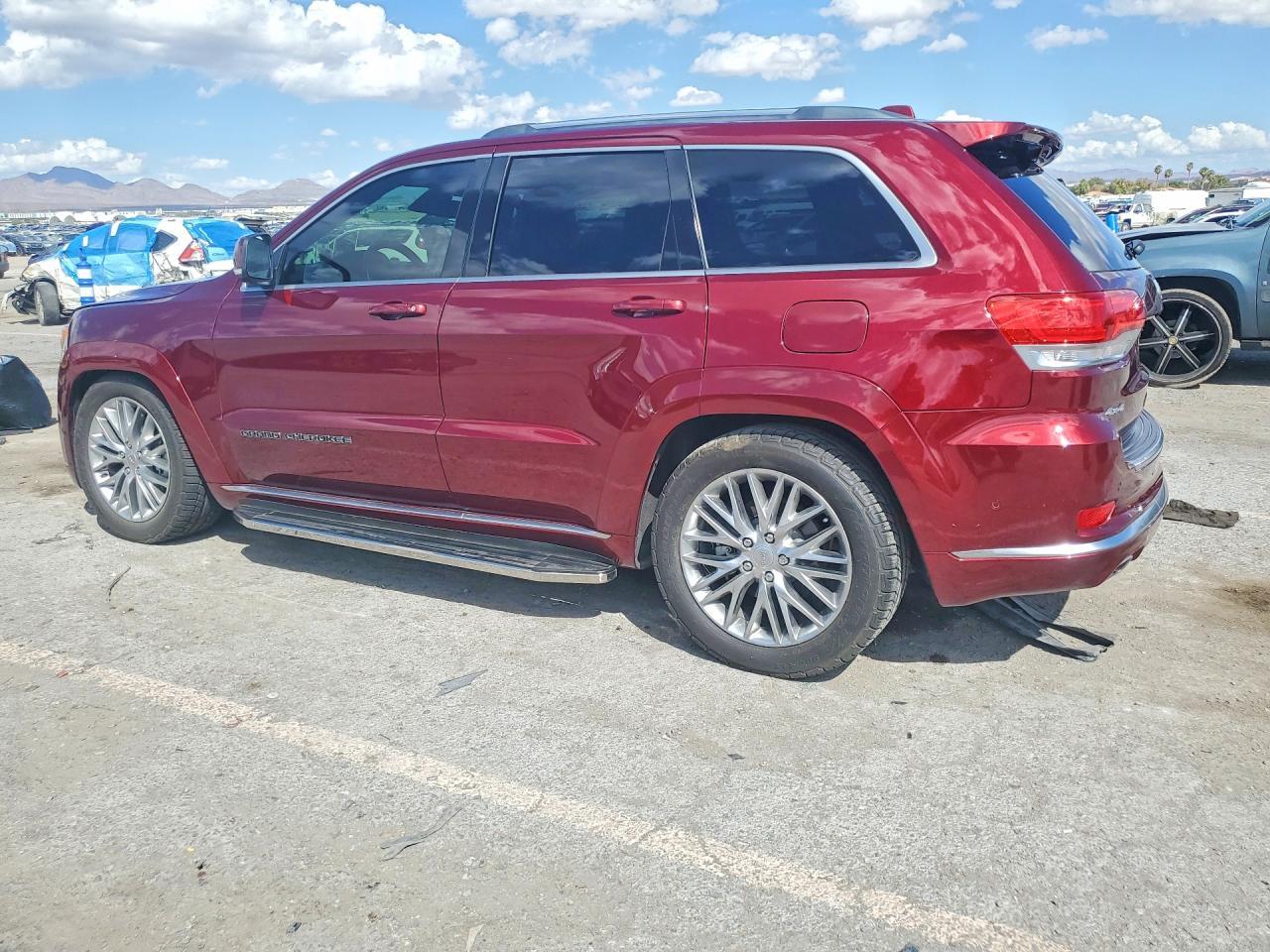 2018 Jeep Grand Cherokee Summit - zdjęcie 2