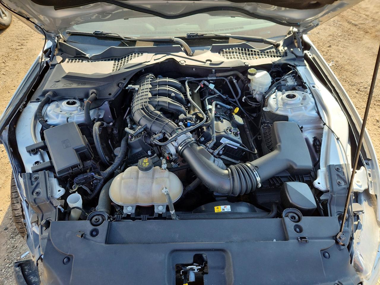 2016 Ford Mustang - zdjęcie 11