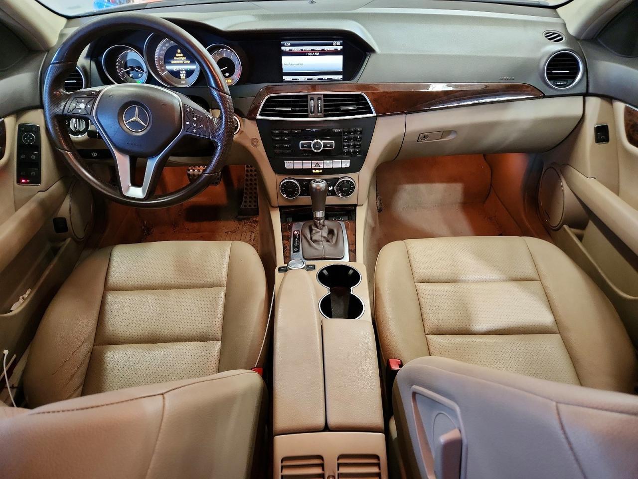 2013 Mercedes-Benz C 300 4Matic - zdjęcie 8