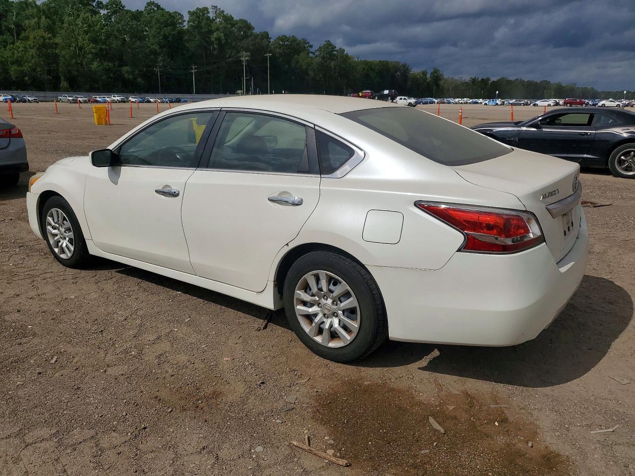 2014 Nissan Altima 2.5 S - zdjęcie 2
