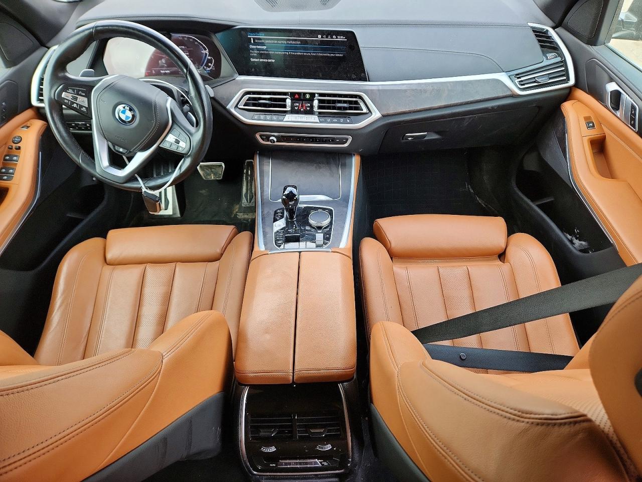 2022 BMW X5 xDrive45E - zdjęcie 8
