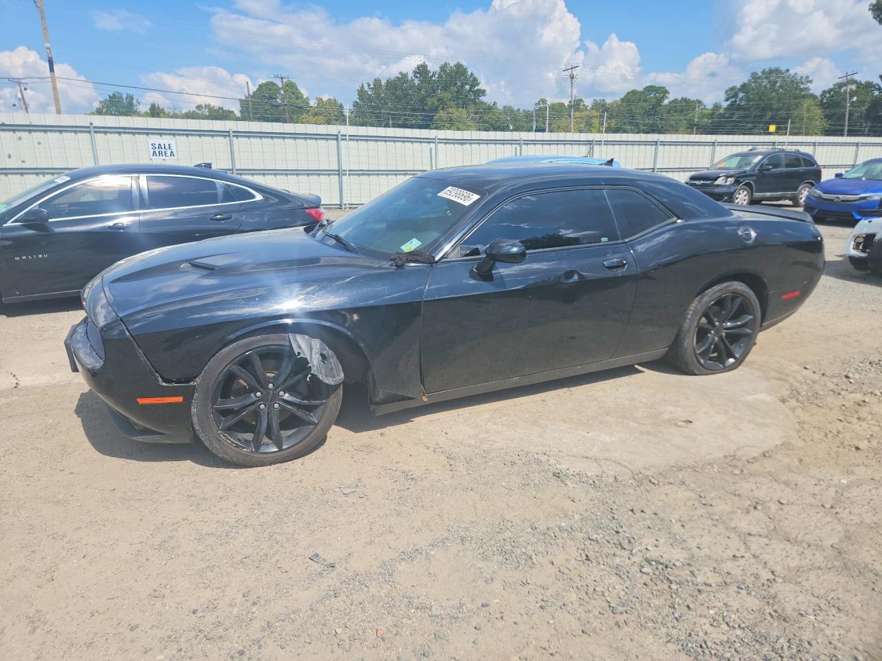 2016 Dodge Challenger Sxt - zdjęcie główne