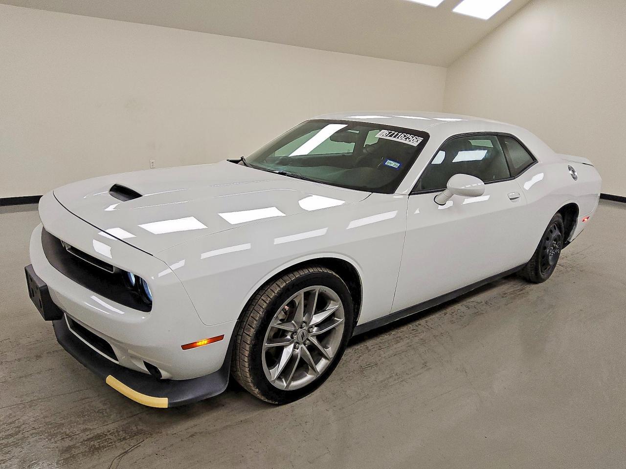 2022 Dodge Challenger Gt - zdjęcie główne