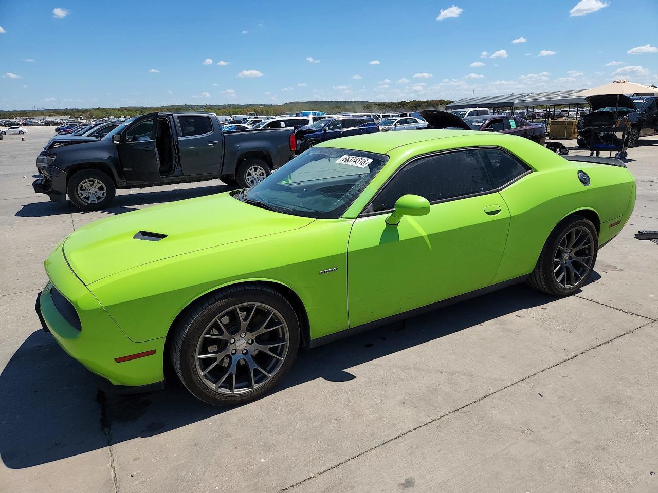 2015 Dodge Challenger Sxt - zdjęcie główne