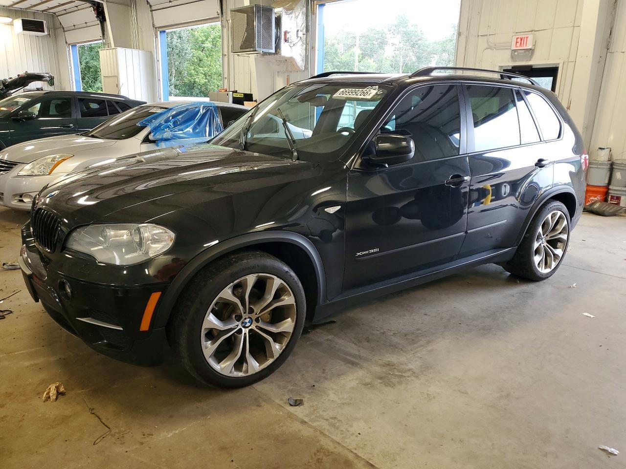 2013 BMW X5 xDrive35I - zdjęcie główne