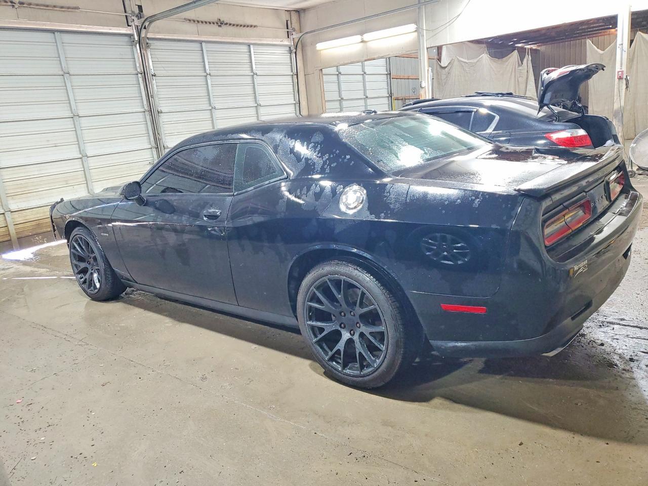 2017 Dodge Challenger R/T - zdjęcie 2