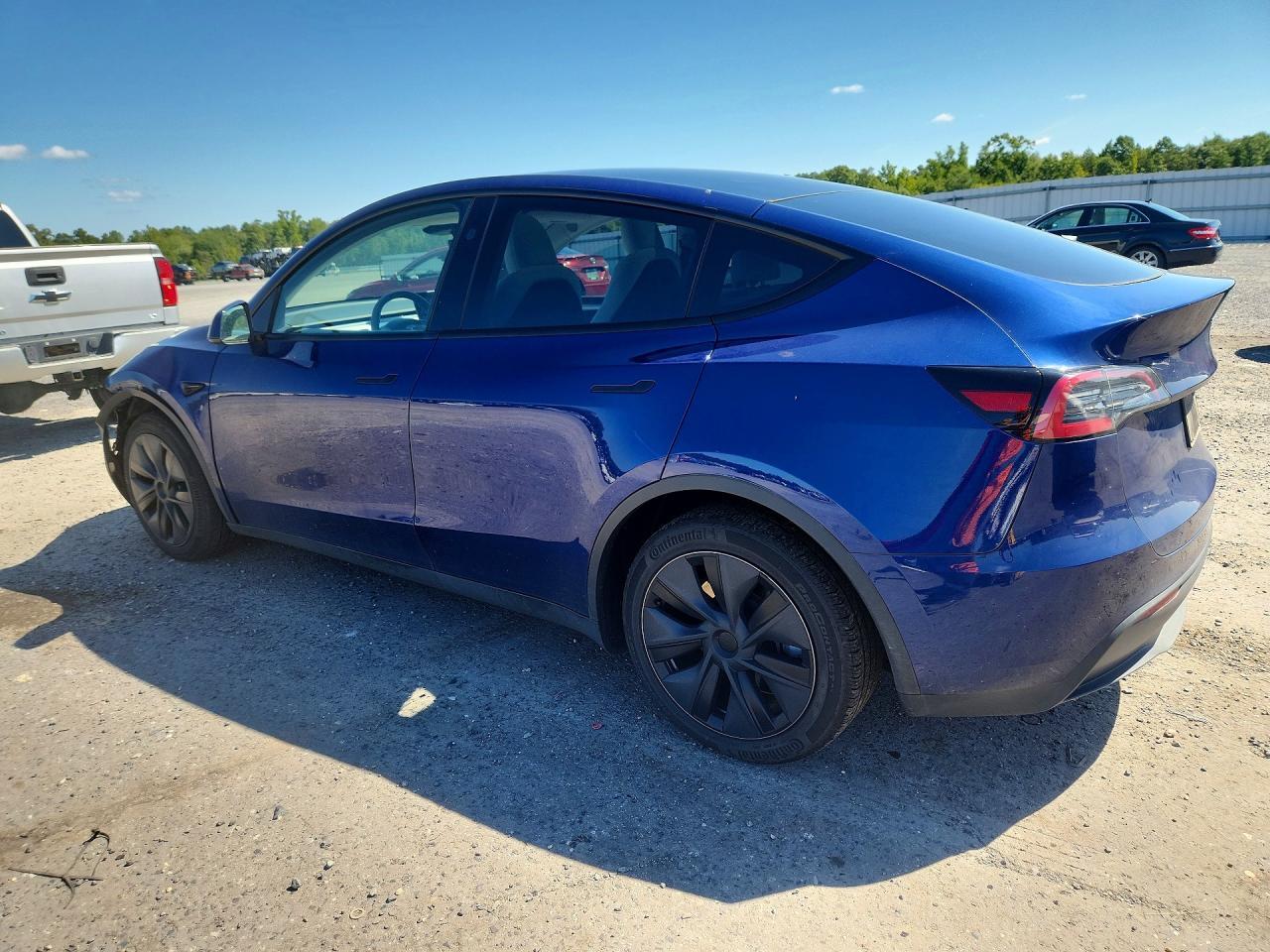 2024 Tesla Model Y - zdjęcie 2