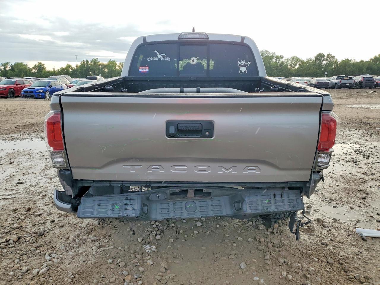 2016 Toyota Tacoma Limited - zdjęcie 6