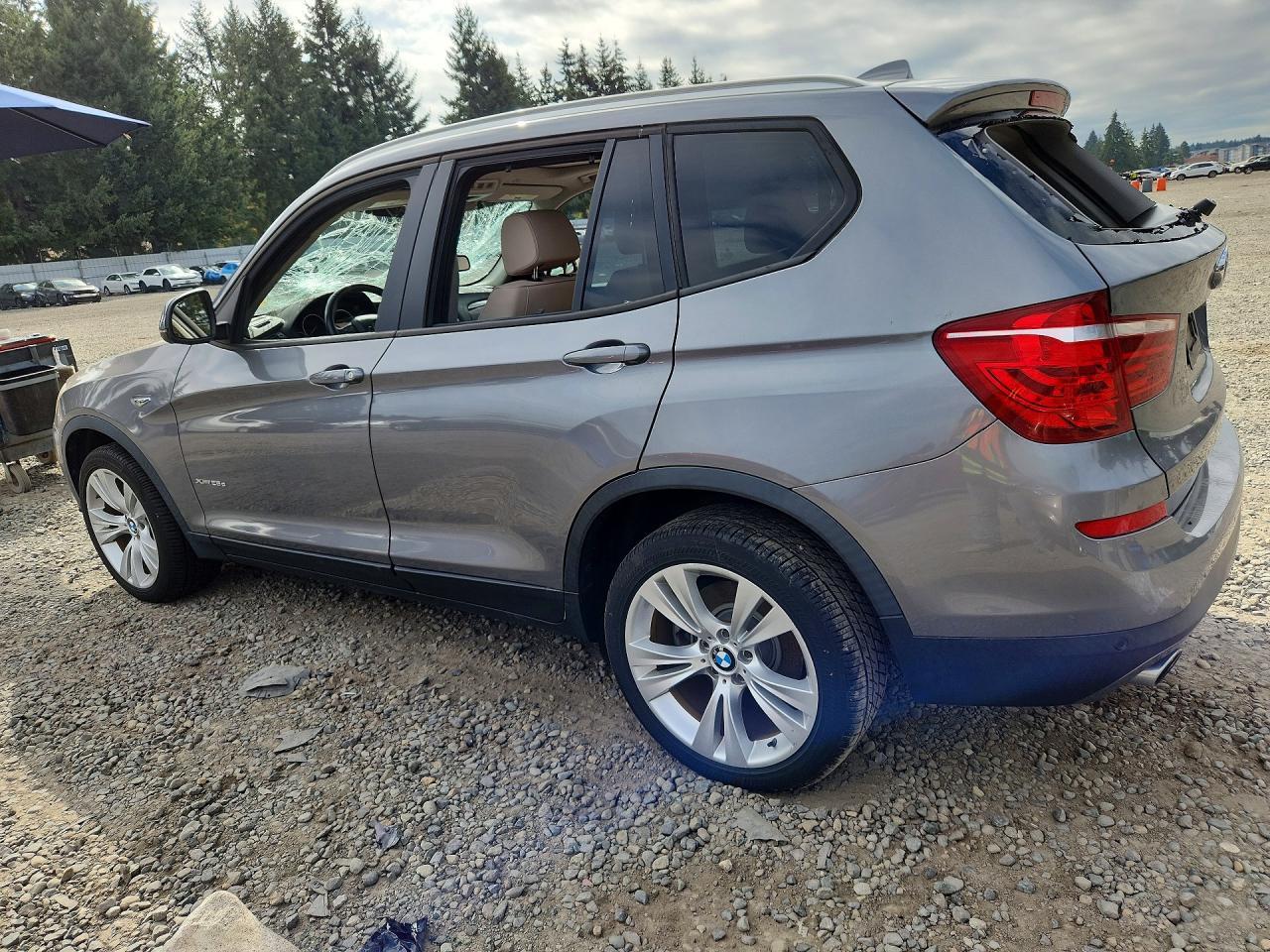 2016 BMW X3 xDrive28D - zdjęcie 2