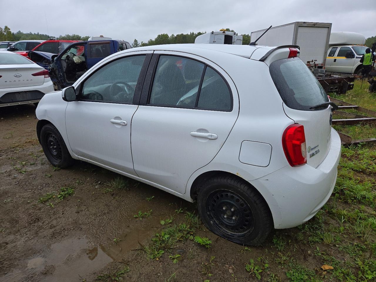 2017 Nissan Micra - zdjęcie 2