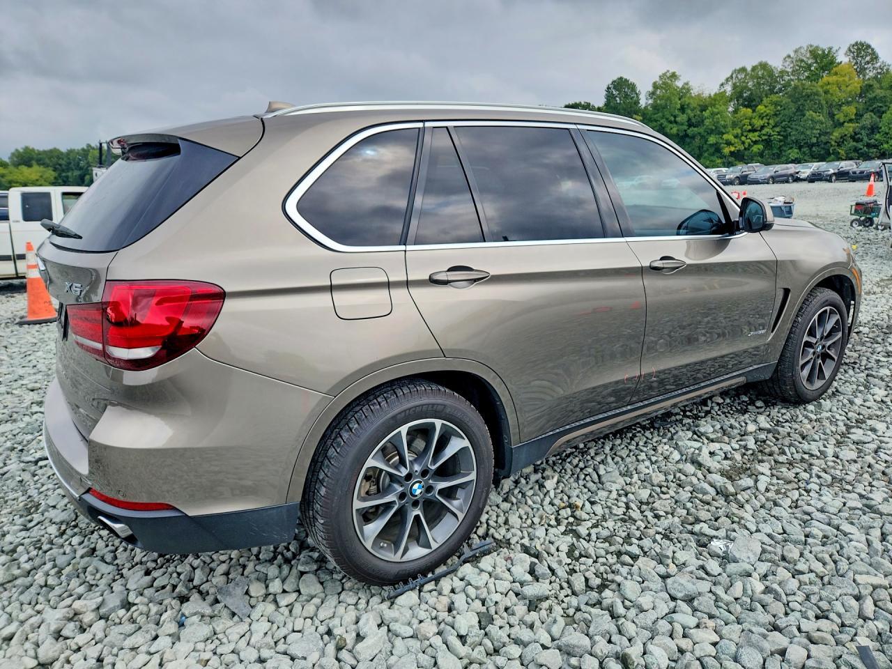 2017 BMW X5 xDrive35I - zdjęcie 3