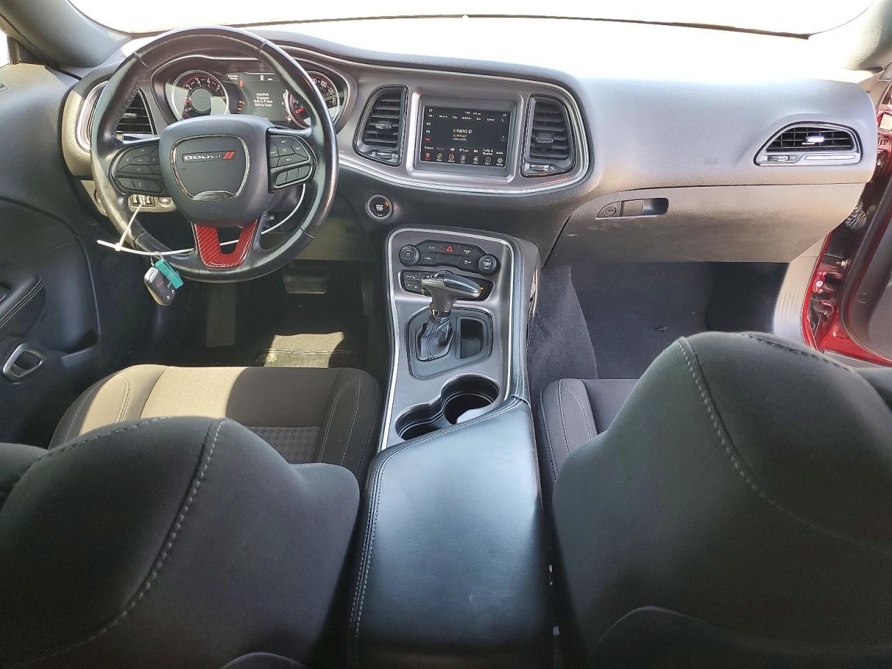 2019 Dodge Challenger - zdjęcie 8