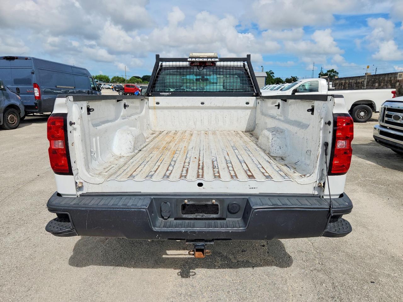 2018 Chevrolet Silverado C1500 - zdjęcie 6