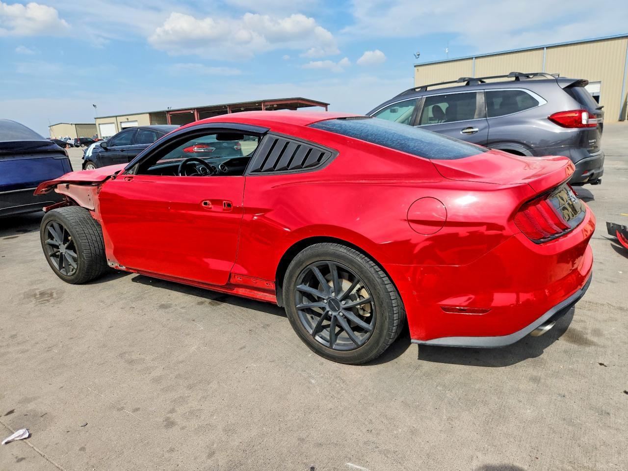 2018 Ford Mustang - zdjęcie 2