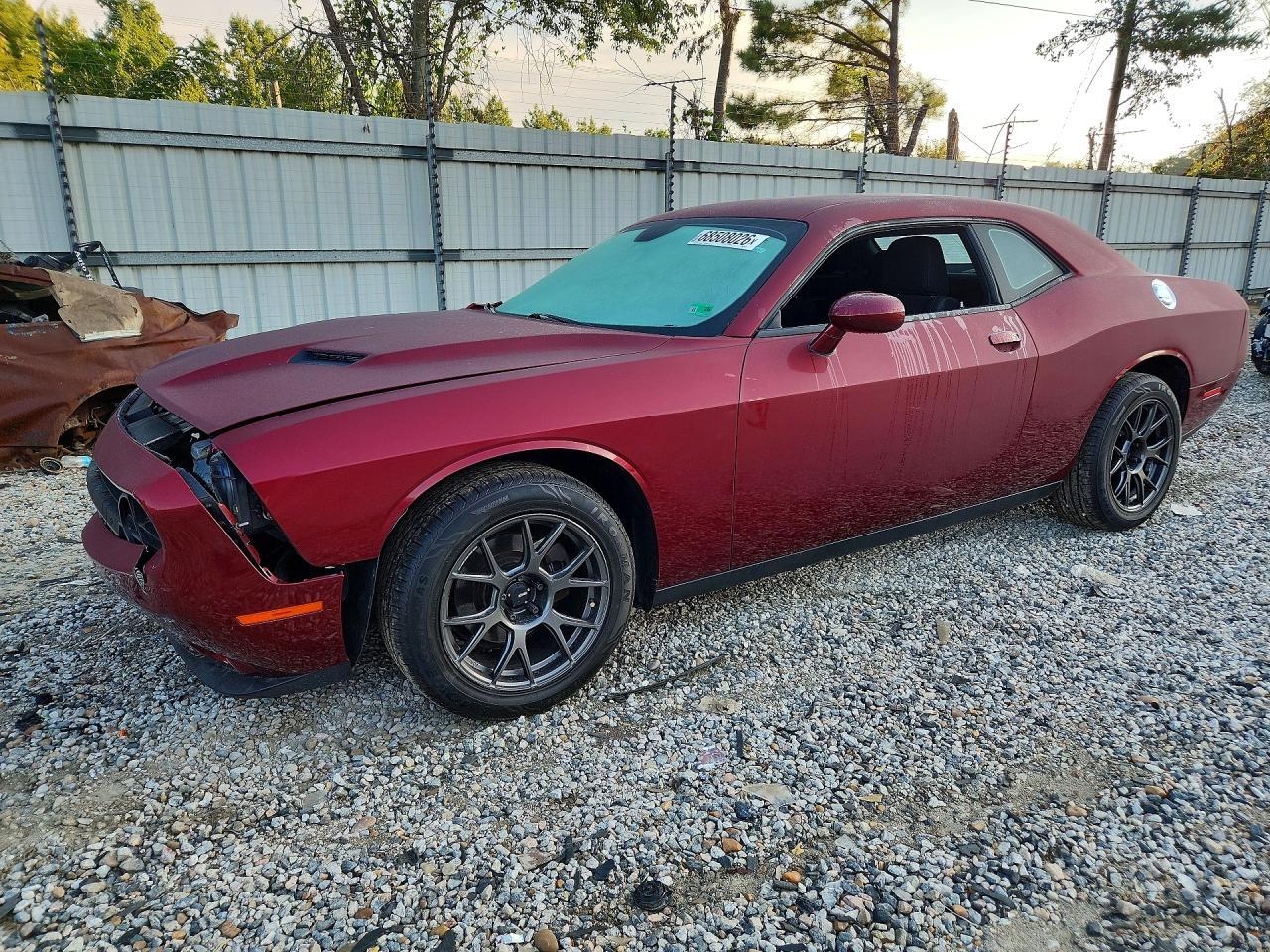 2017 Dodge Challenger Sxt - zdjęcie główne