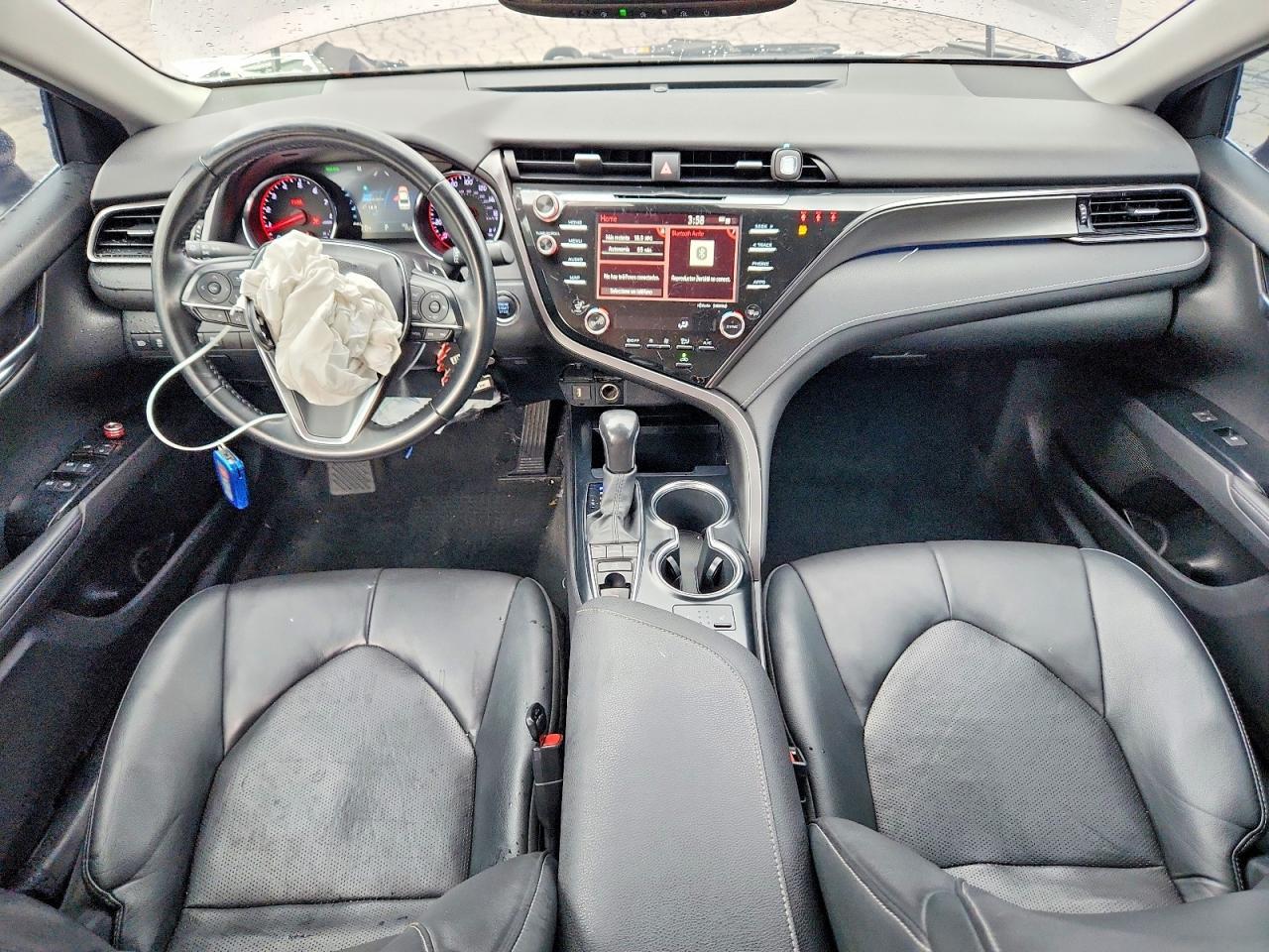2020 Toyota Camry Xse - zdjęcie 8