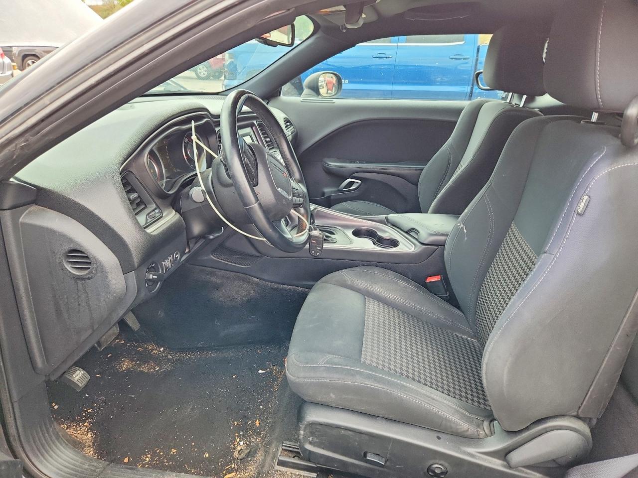 2016 Dodge Challenger Sxt - zdjęcie 7