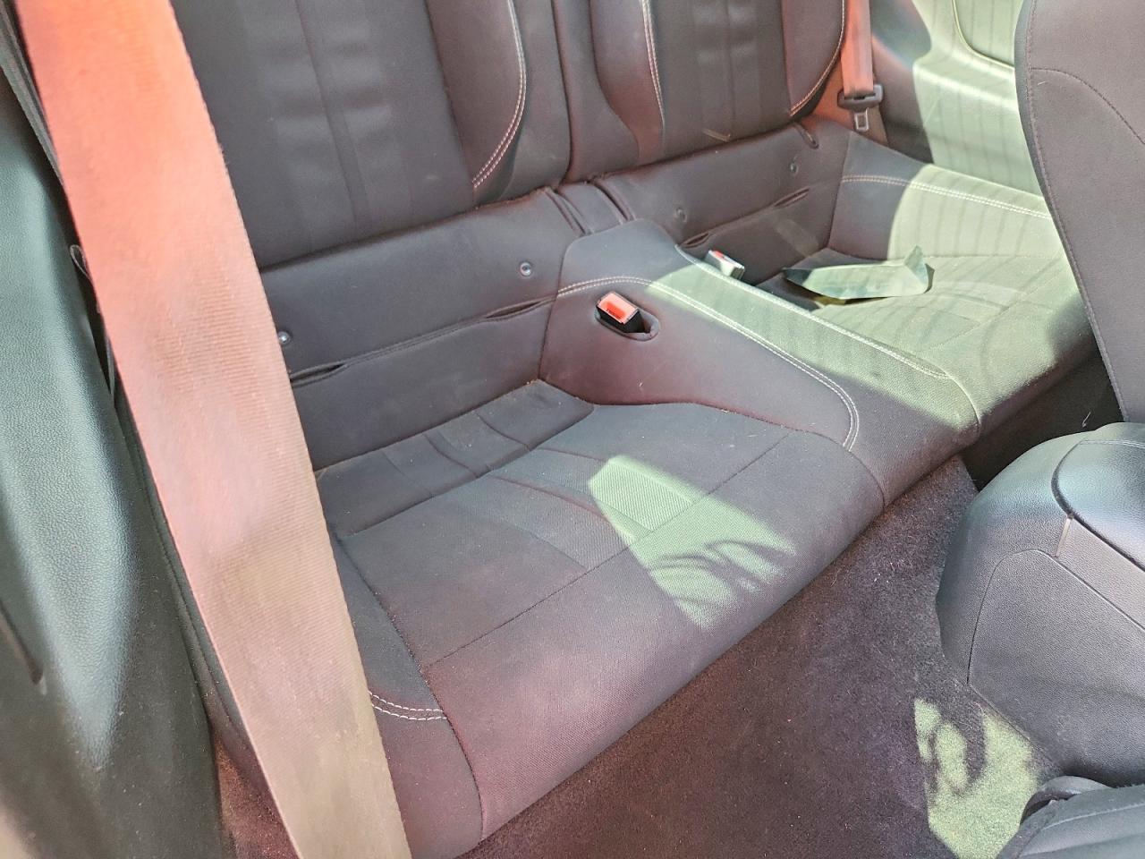2020 Ford Mustang - zdjęcie 10